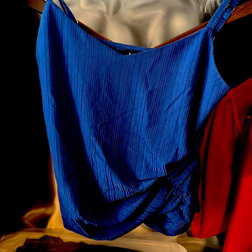 Bebe spaghetti strap side rucked top